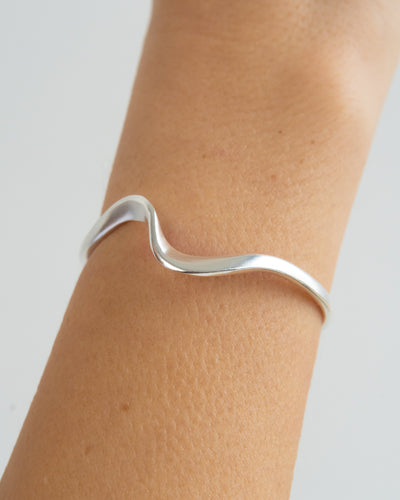 SILENT WAVE BRACELET